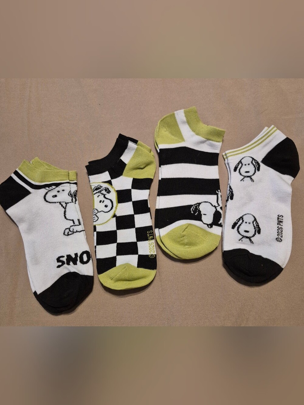 Snoopy Low-Cut Sock 4-Pack in White, Black & Lime